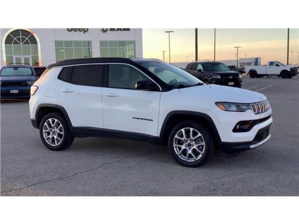 Used 2025 Jeep Compass