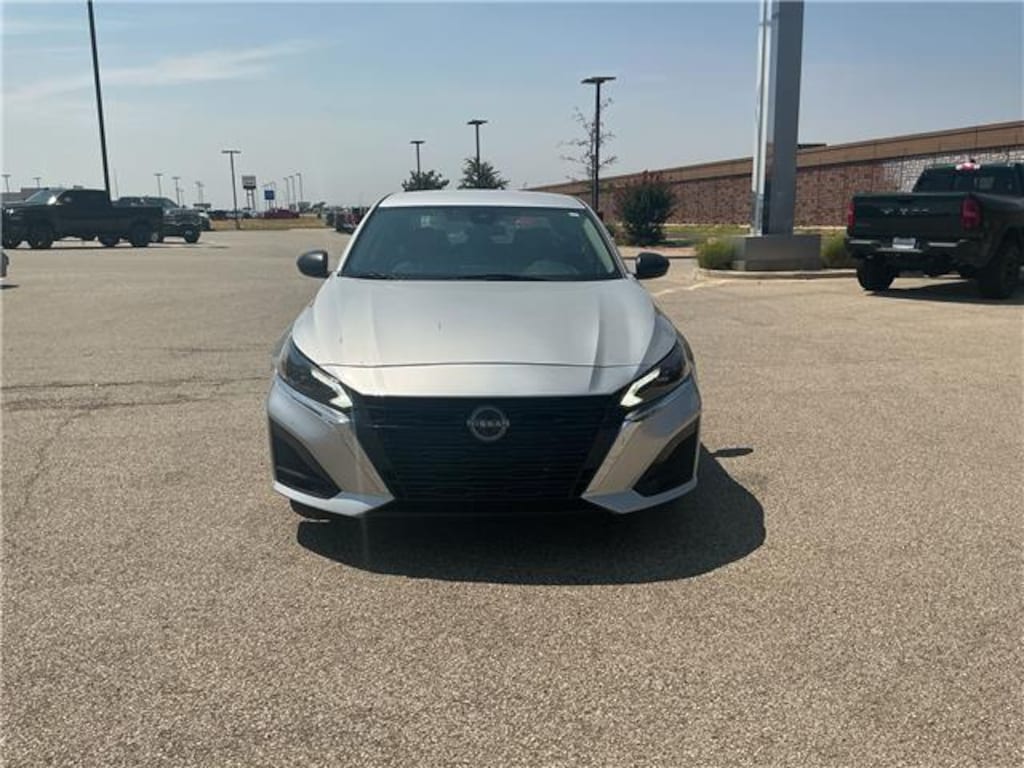Used 2024 Nissan Altima