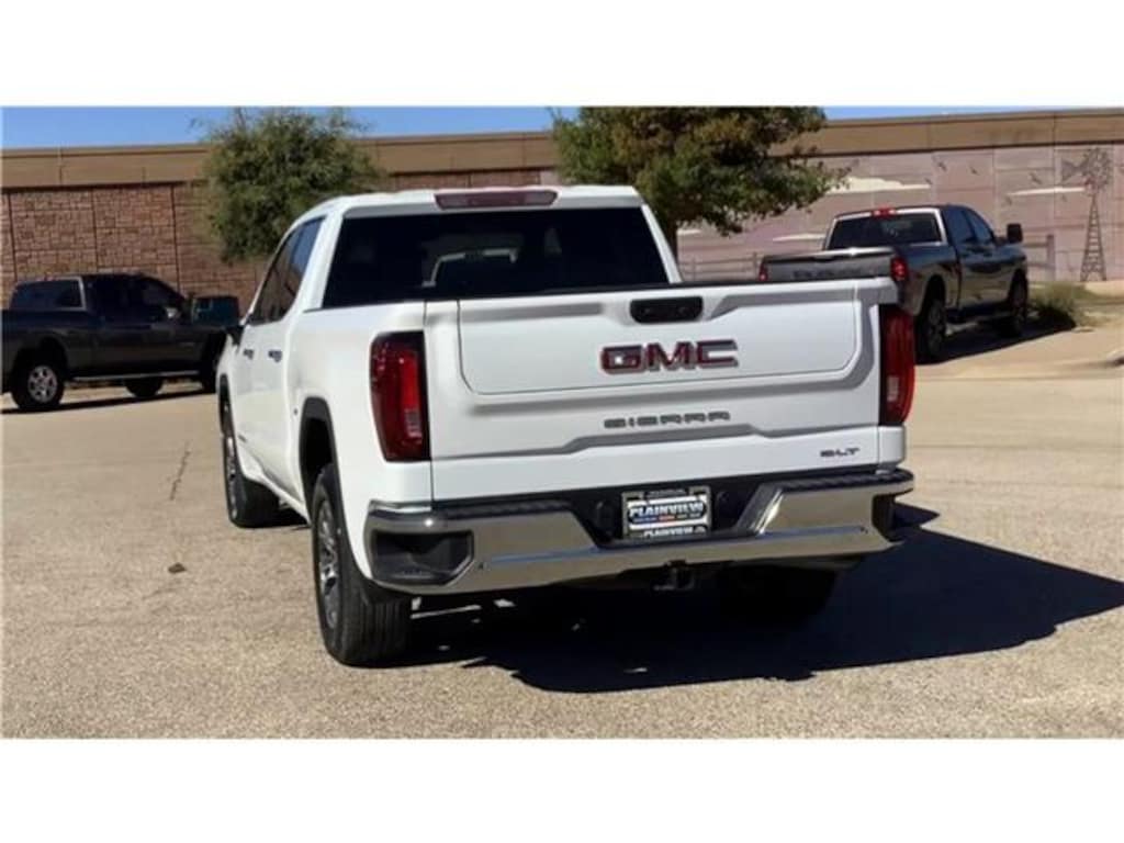 Used 2025 GMC Sierra 1500 SLT 4x2 Crew Cab 5.75 ft. box 147.4 in. WB