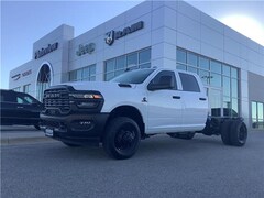 2026 Ram 3500 Chassis Cab TRADESMAN CREW   4X4 60' CA Pickup