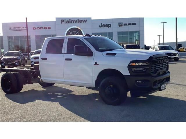 2026 Ram 3500 Tradesman photo 2