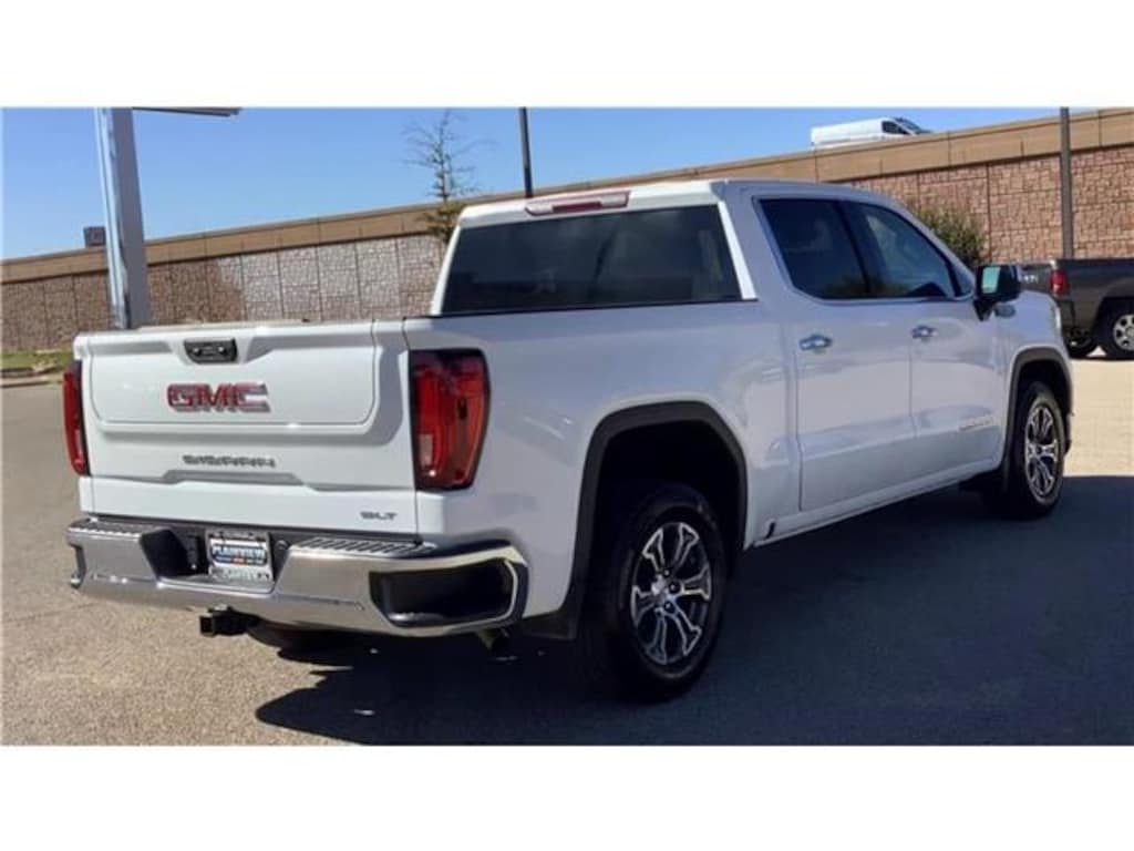 Used 2025 GMC Sierra 1500 SLT 4x2 Crew Cab 5.75 ft. box 147.4 in. WB