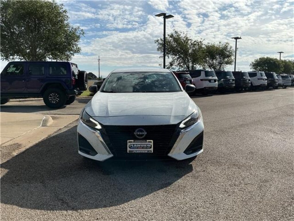 Used 2025 Nissan Altima