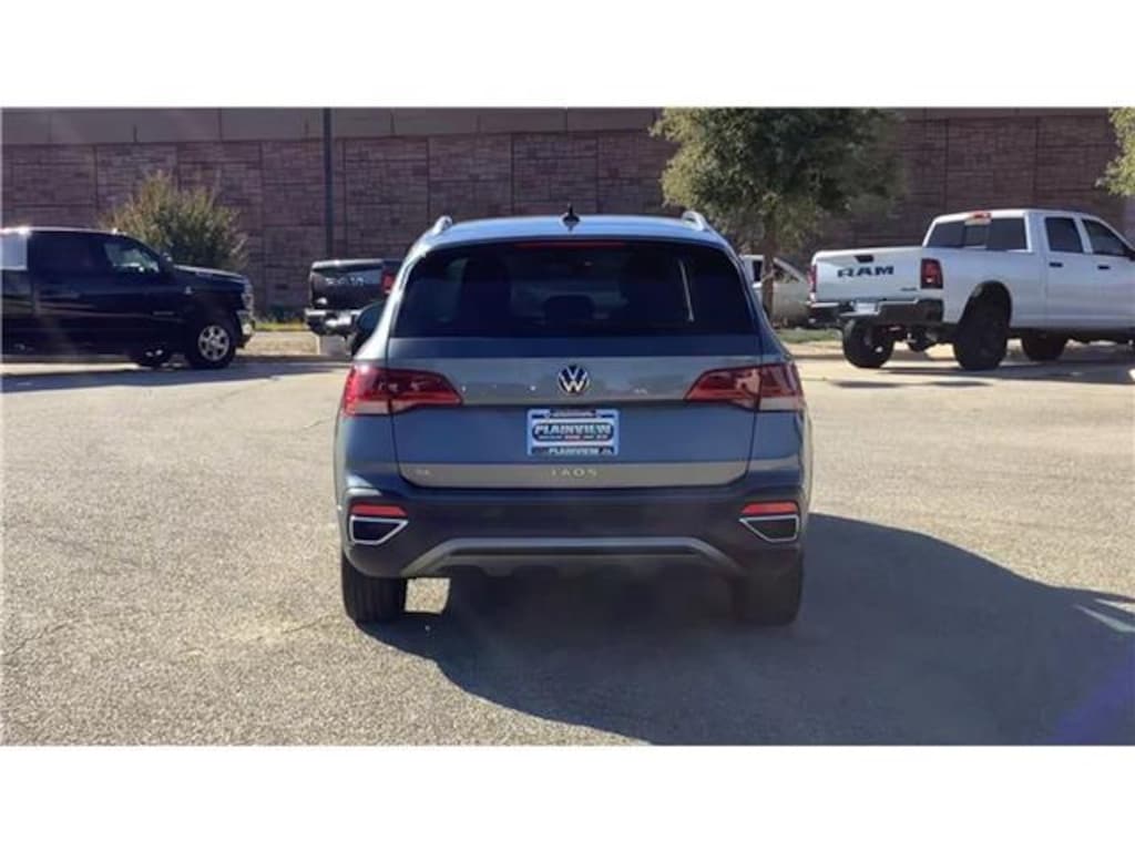 Used 2024 Volkswagen Taos 1.5T SE Front-Wheel Drive