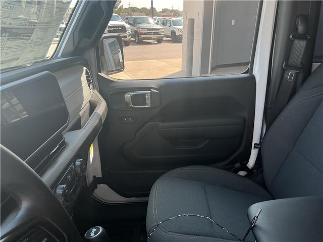 2026 Jeep Wrangler 2-Door Sport - Photo 31