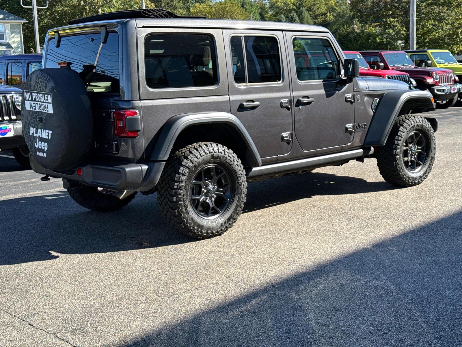 2025 Jeep Wrangler Willys photo 2