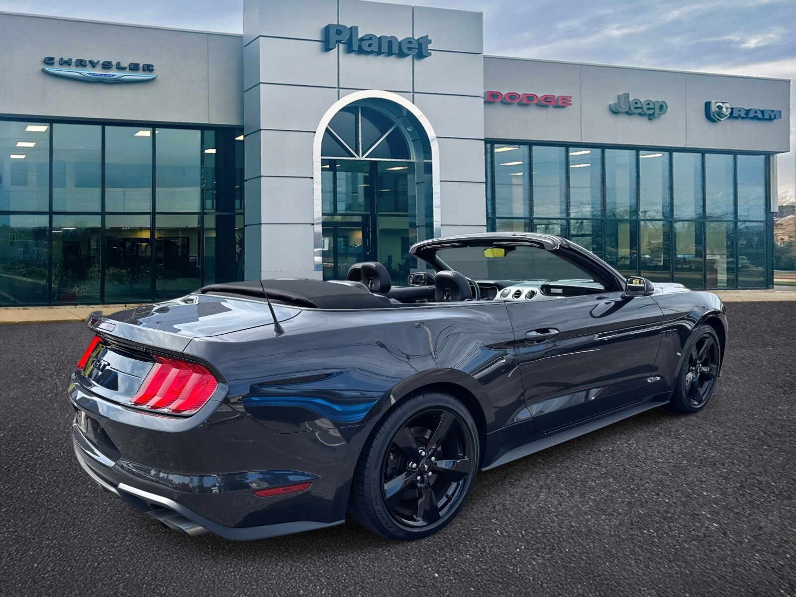 2023 Ford Mustang GT Premium Convertible photo 2