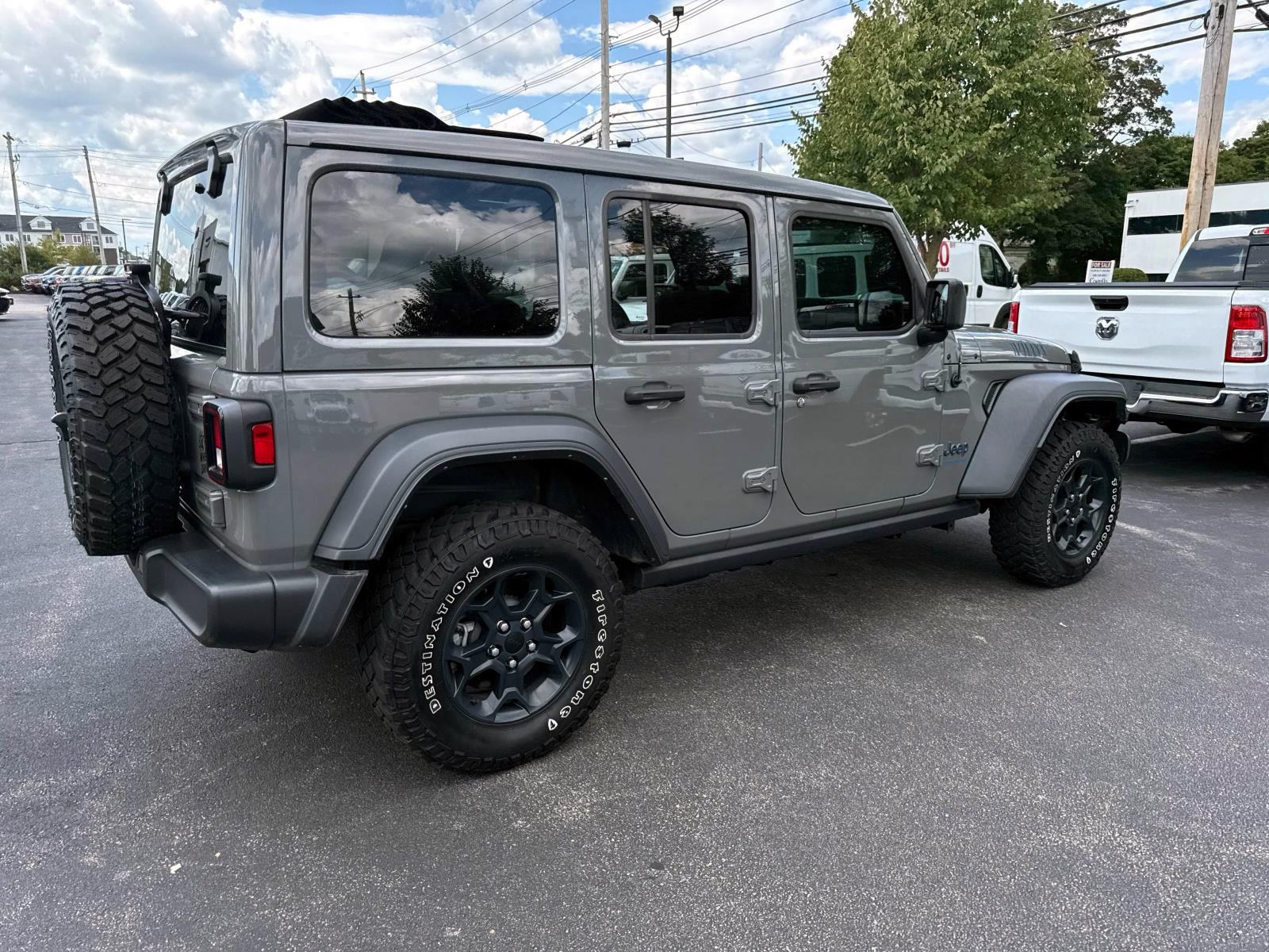 2023 Jeep Wrangler 4xe Willys photo 2