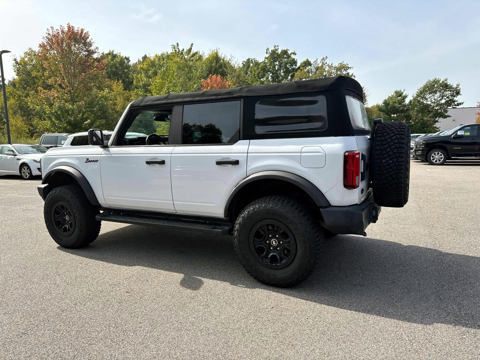2021 Ford Bronco Base Big Bend Black Diamond Outer Banks photo 3