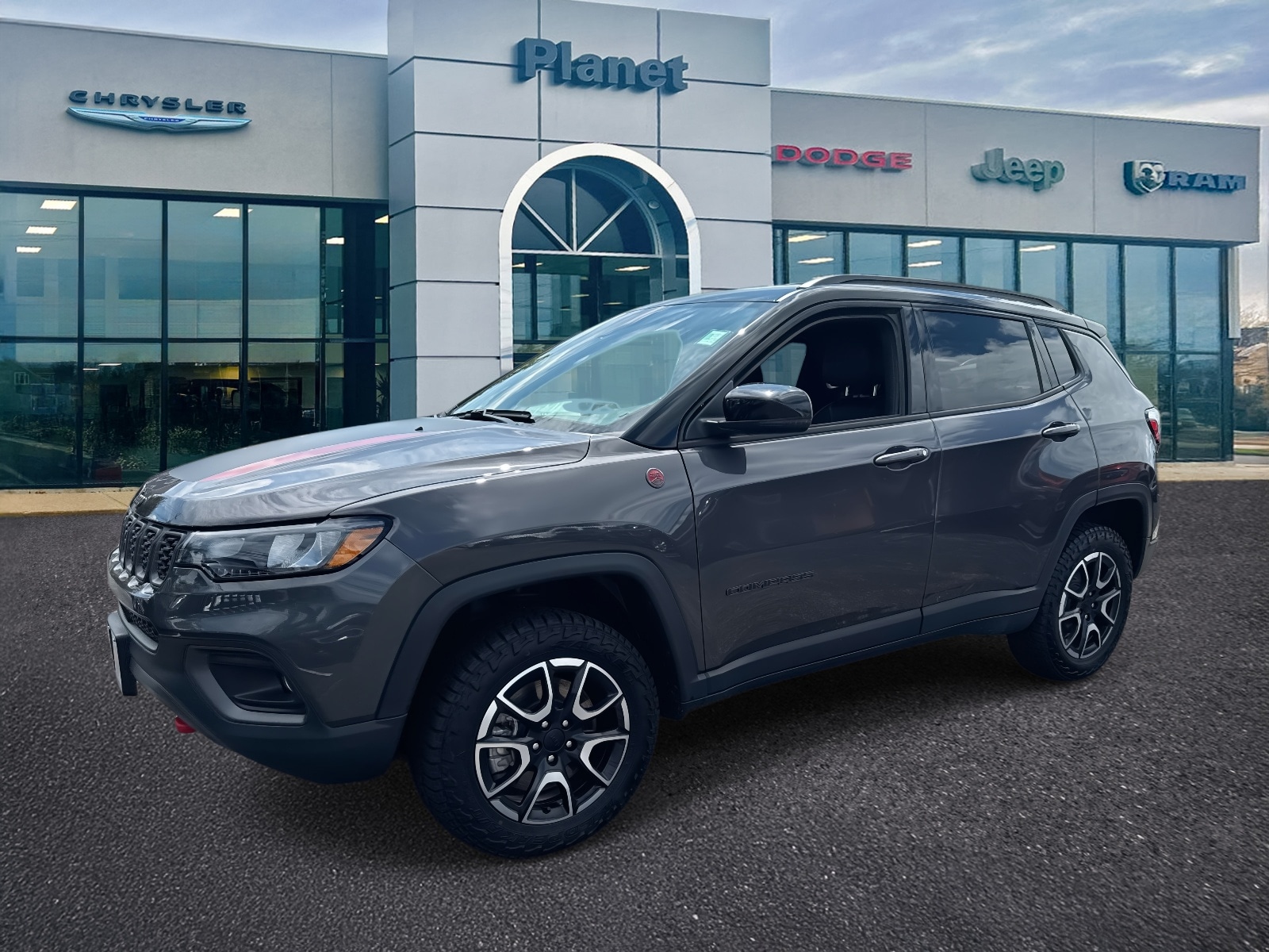 2024 Jeep Compass Trailhawk photo 4