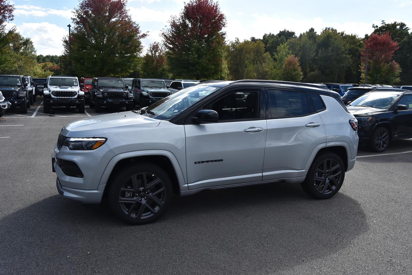 2025 Jeep Compass Limited photo 4