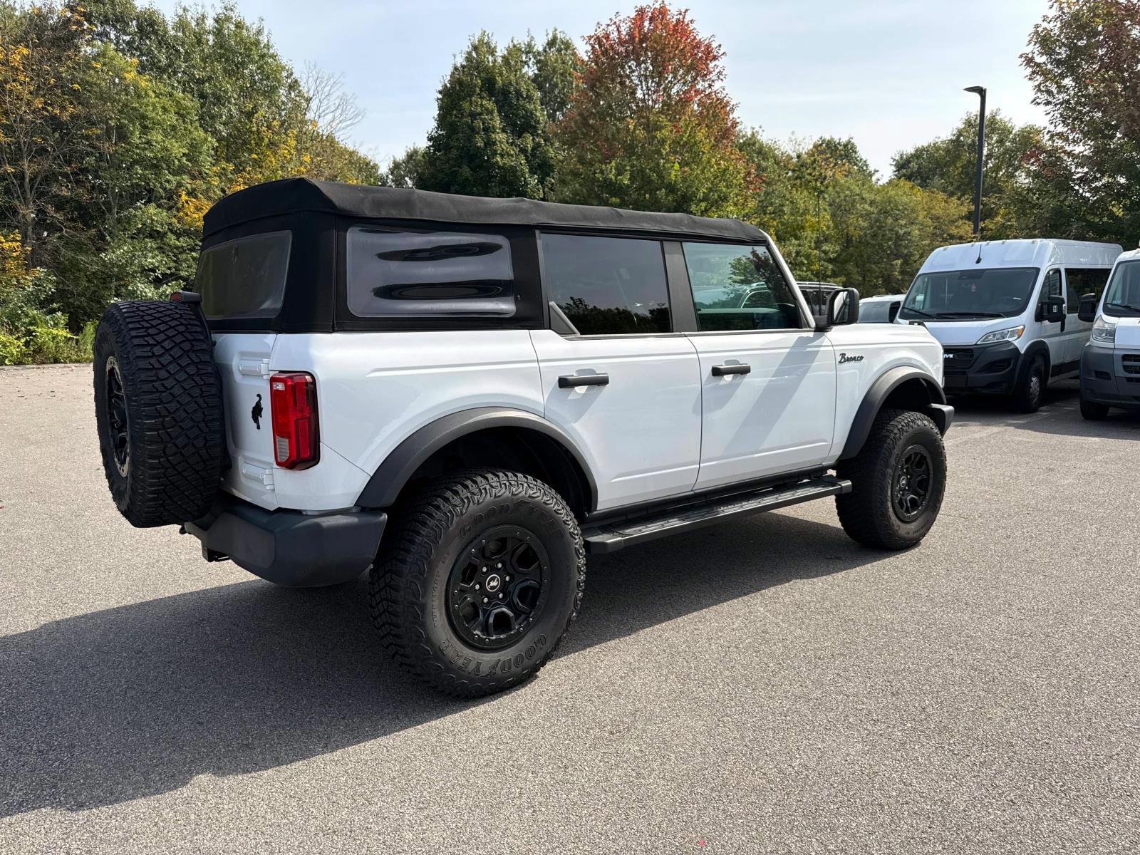 2021 Ford Bronco Base Big Bend Black Diamond Outer Banks photo 2