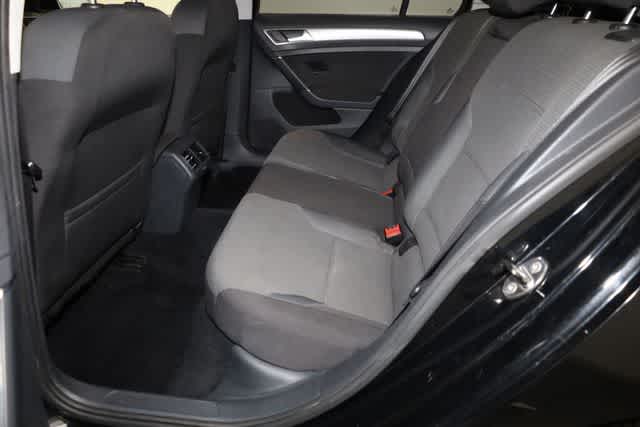 Thumbnail: 2016 Volkswagen Golf - 21