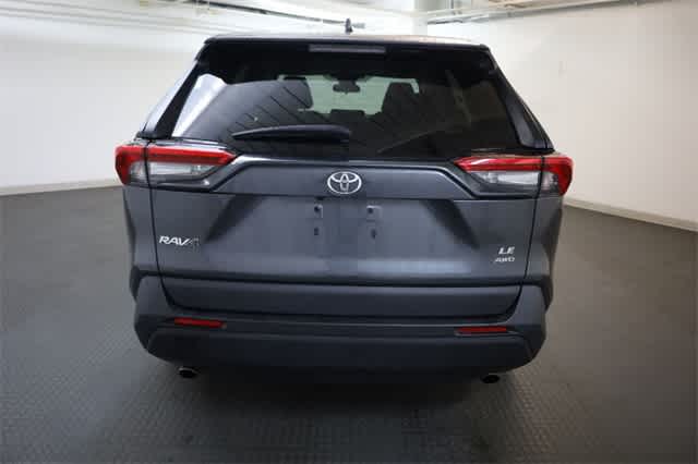 2023 Toyota RAV4 LE 6
