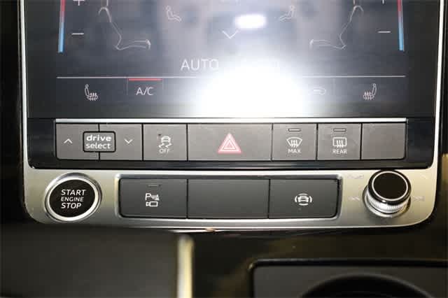 2022 Audi Q8 Premium 32