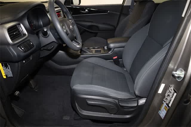 Thumbnail: 2017 Kia Sorento - 15
