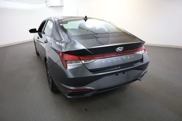 Thumbnail: 2021 Hyundai Elantra - 5