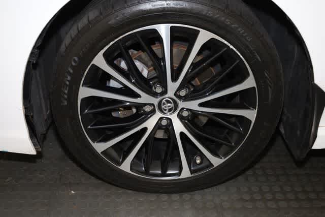 Thumbnail: 2019 Toyota Camry - 35
