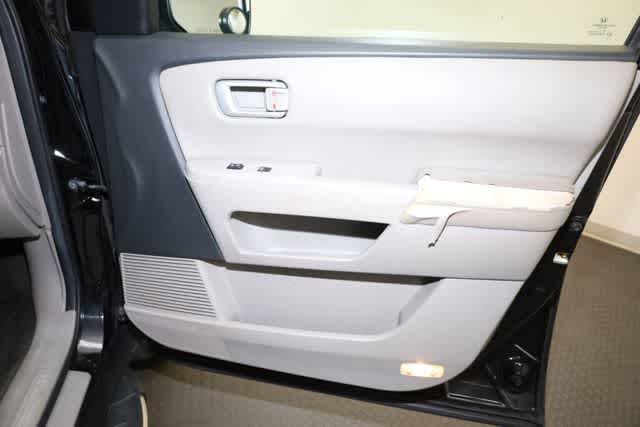 Thumbnail: 2011 Honda Pilot - 23