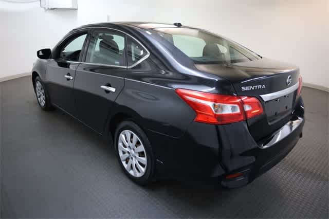 2017 Nissan Sentra SV 4