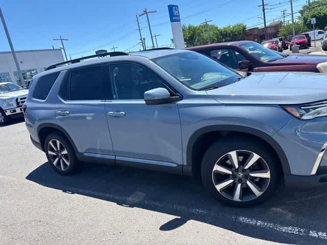 Thumbnail: 2023 Honda Pilot - 16