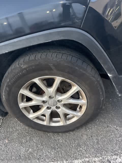 Thumbnail: 2015 Jeep Cherokee - 27