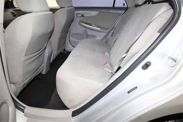 Thumbnail: 2010 Toyota Corolla - 21