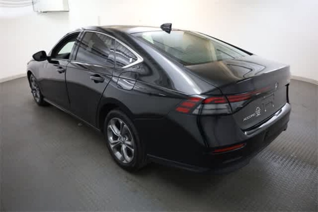 Used 2024 Honda Accord EX Sedan