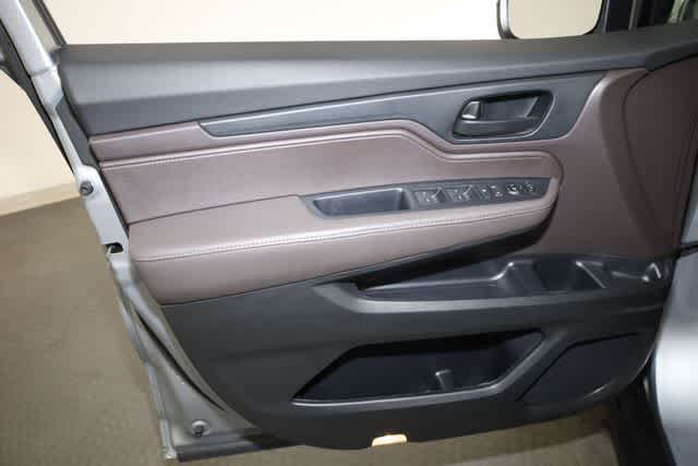 Thumbnail: 2023 Honda Odyssey - 13