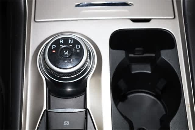 Thumbnail: 2021 Ford Explorer - 32