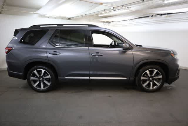 Thumbnail: 2023 Honda Pilot - 9