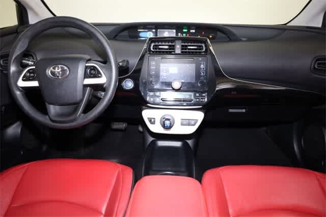 Thumbnail: 2016 Toyota Prius - 17