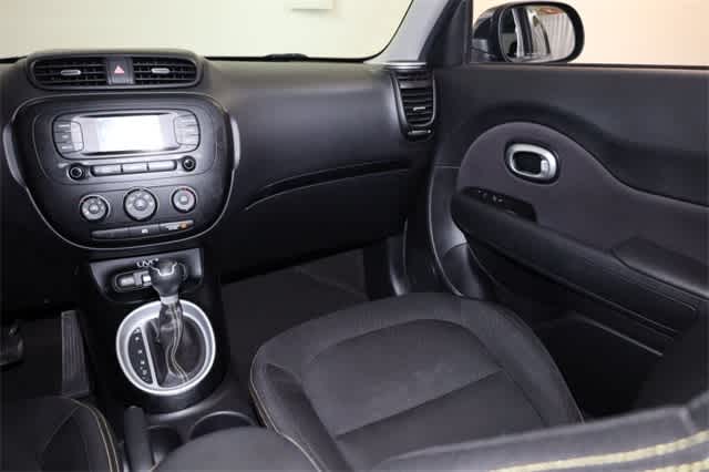 Thumbnail: 2015 Kia Soul - 18