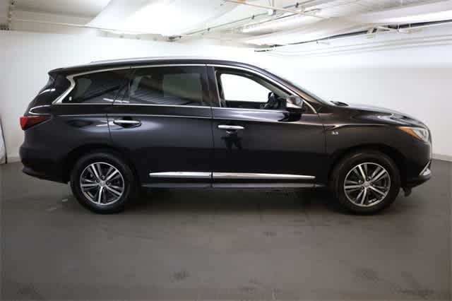Thumbnail: 2019 INFINITI QX60 - 9