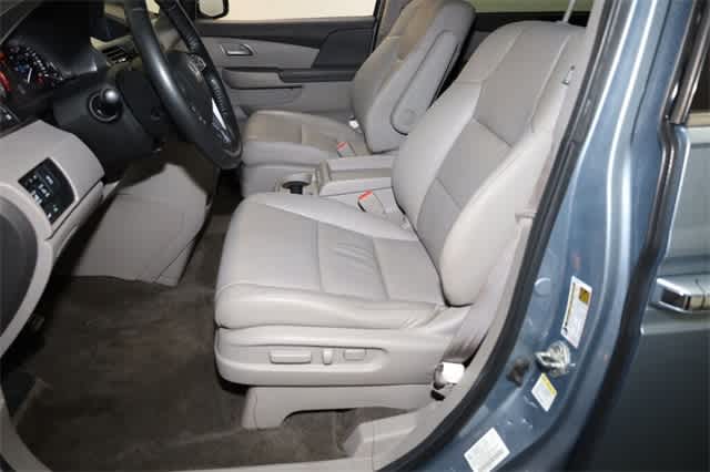 Thumbnail: 2012 Honda Odyssey - 15