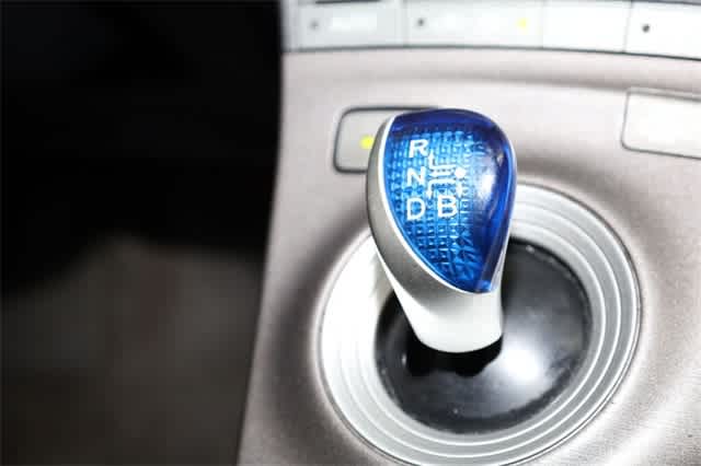 Thumbnail: 2013 Toyota Prius - 32