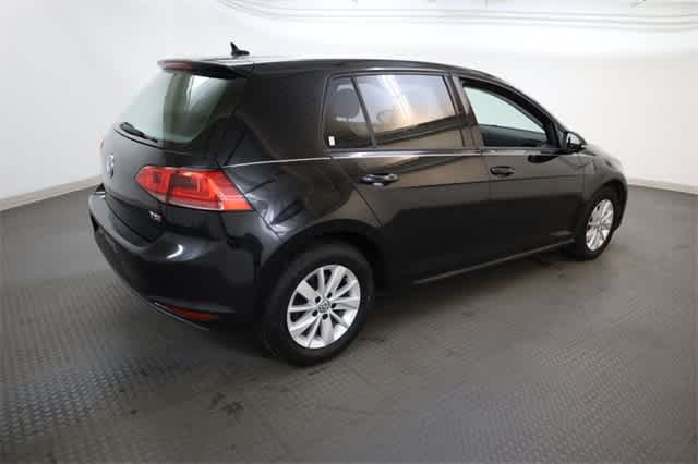 Thumbnail: 2016 Volkswagen Golf - 8