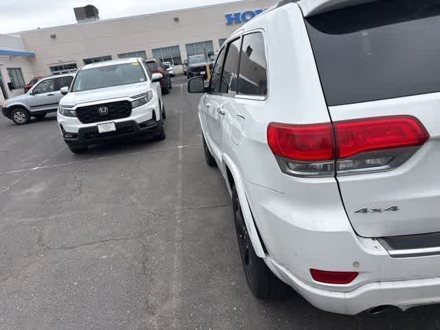 Thumbnail: 2015 Jeep Grand Cherokee - 10