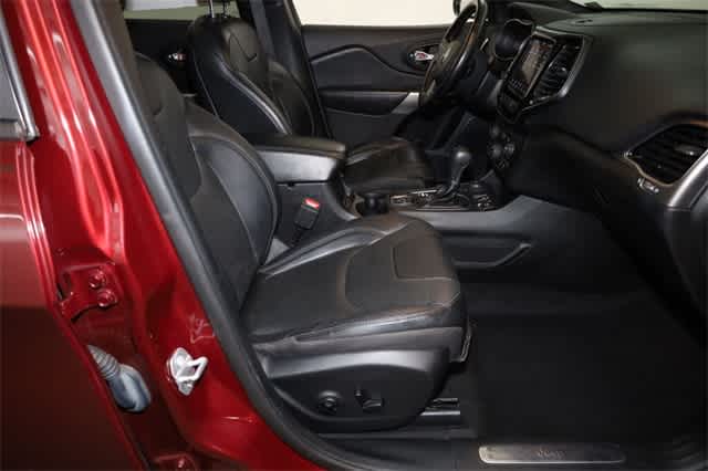 Thumbnail: 2021 Jeep Cherokee - 20