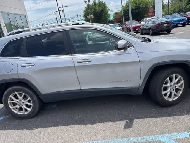 Thumbnail: 2015 Jeep Cherokee - 18
