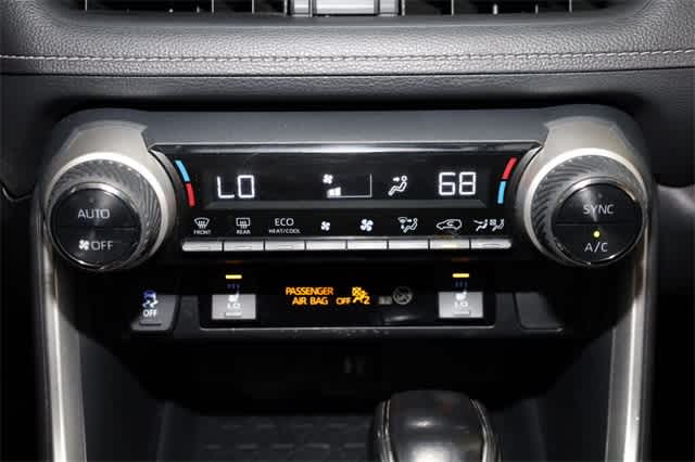 Thumbnail: 2019 Toyota RAV4 - 29
