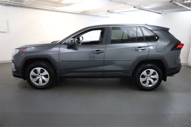 Thumbnail: 2022 Toyota RAV4 - 3