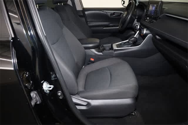 Thumbnail: 2021 Toyota RAV4 - 20