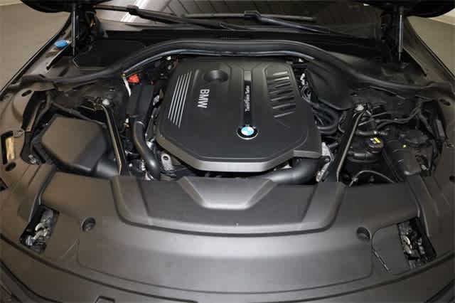 Thumbnail: 2018 BMW 7 Series - 40