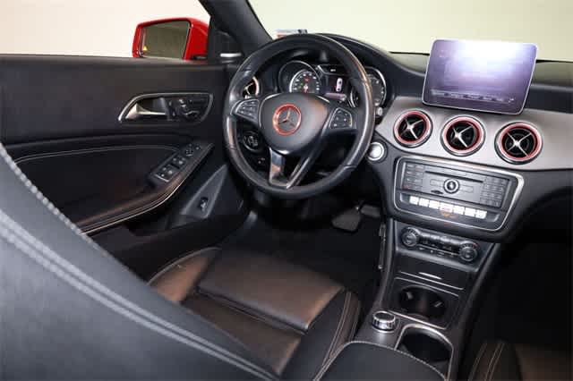 Thumbnail: 2019 Mercedes-Benz CLA - 16