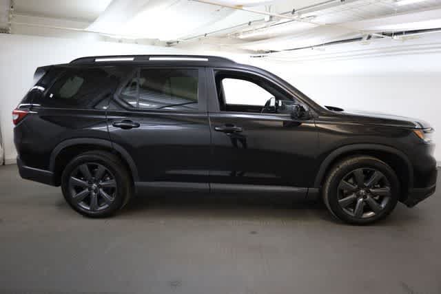 Thumbnail: 2023 Honda Pilot - 9