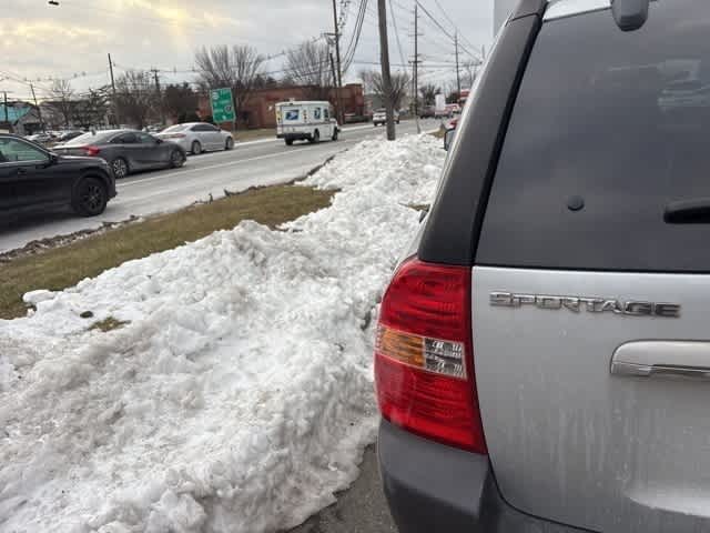 Thumbnail: 2008 Kia Sportage - 15