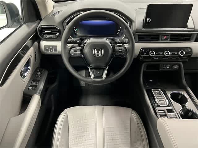 Thumbnail: 2025 Honda Pilot - 16