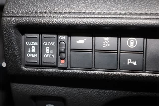 Thumbnail: 2023 Honda Odyssey - 27