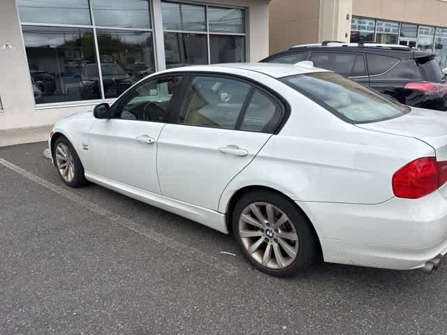 Thumbnail: 2011 BMW 3 Series - 6